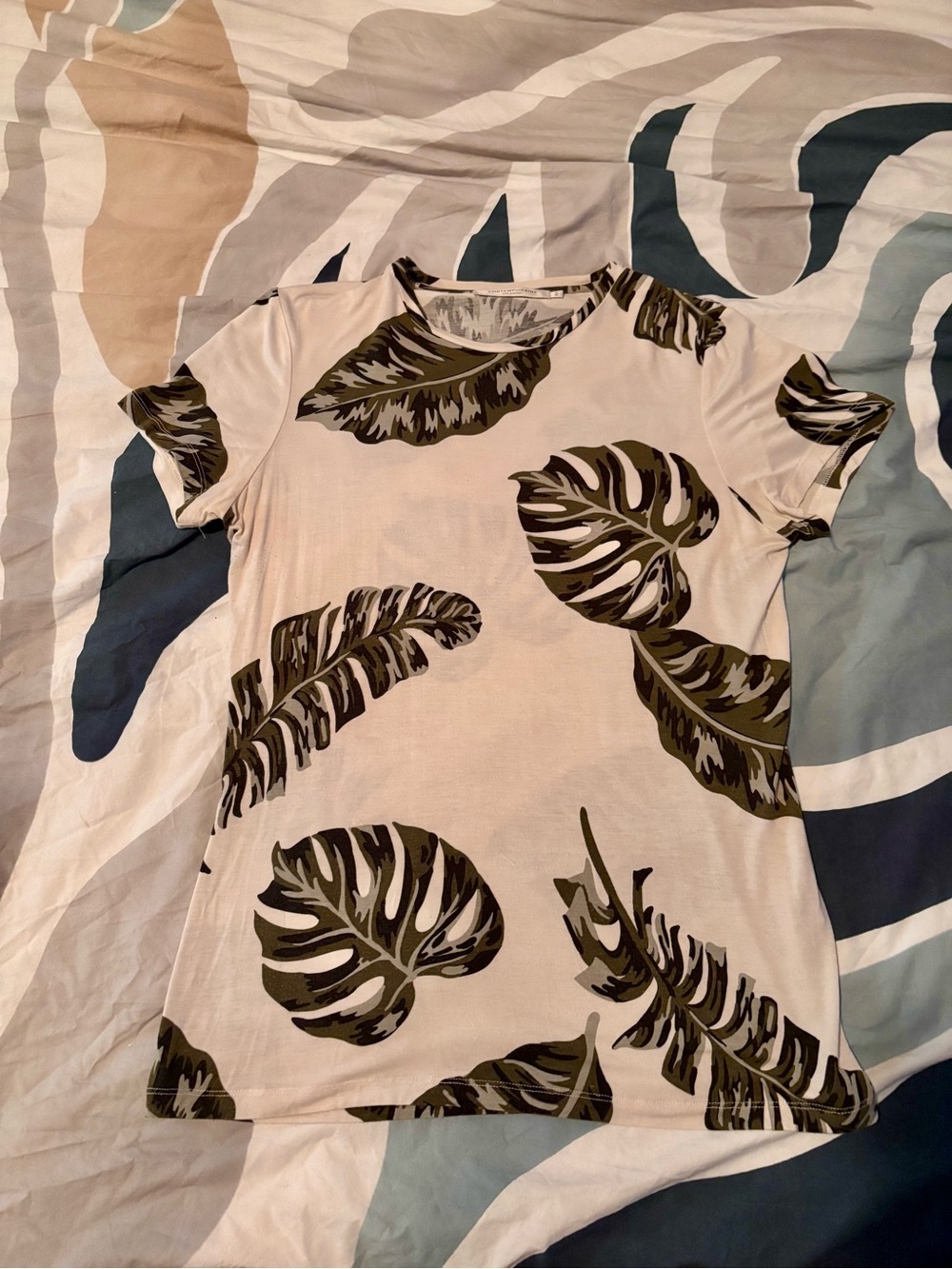 Simons Cream Tee with Olive Green Leaf Print